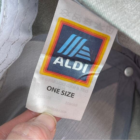 Aldi Baseball Cap from the 2023 Aldi Gear Collection with Smiley Face - Picture 8 of 9